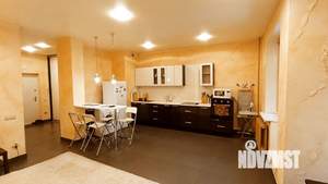 Студия квартира, посуточно, 43м2, 2/15 этаж