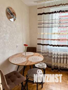 1-к квартира, посуточно, 38м2, 6/9 этаж