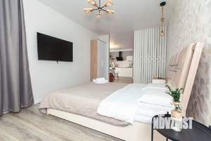 Студия квартира, посуточно, 46м2, 13/19 этаж