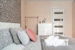 2-к квартира, посуточно, 50м2, 2/9 этаж