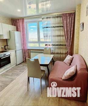 1-к квартира, посуточно, 42м2, 1/1 этаж