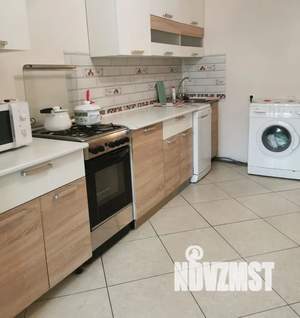 1-к квартира, посуточно, 45м2, 3/9 этаж