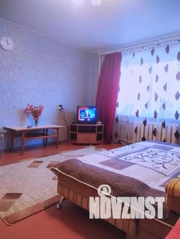 1-к квартира, посуточно, 35м2, 3/9 этаж