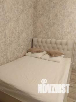 Студия квартира, посуточно, 30м2, 1/10 этаж