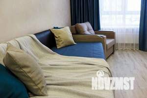 2-к квартира, посуточно, 60м2, 11/18 этаж