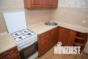 2-к квартира, посуточно, 40м2, 2/5 этаж