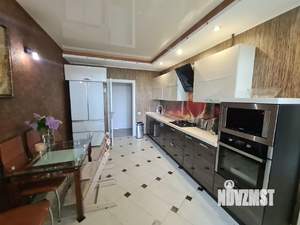 4-к квартира, на длительный срок, 167м2, 1/3 этаж