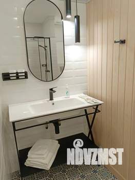 Студия квартира, посуточно, 49м2, 1/3 этаж