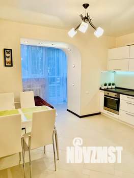 1-к квартира, посуточно, 46м2, 2/10 этаж