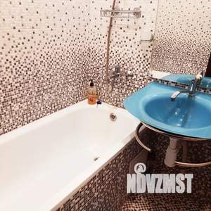 Студия квартира, посуточно, 30м2, 2/10 этаж