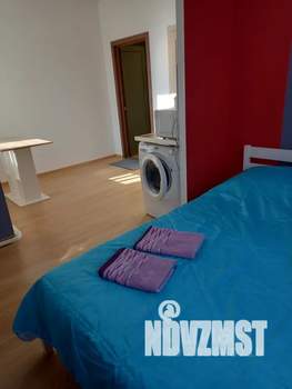 Студия квартира, посуточно, 27м2, 2/2 этаж