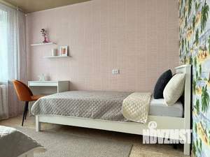 2-к квартира, посуточно, 50м2, 1/5 этаж