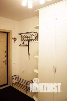 Студия квартира, посуточно, 35м2, 1/18 этаж