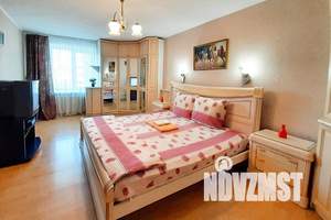 2-к квартира, посуточно, 65м2, 3/9 этаж