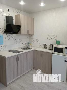 Студия квартира, посуточно, 28м2, 3/17 этаж