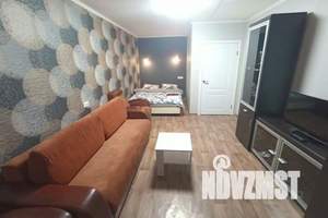 1-к квартира, посуточно, 40м2, 7/10 этаж