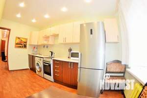 2-к квартира, посуточно, 65м2, 1/1 этаж