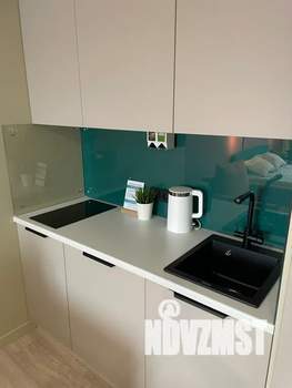 Студия квартира, посуточно, 25м2, 10/18 этаж