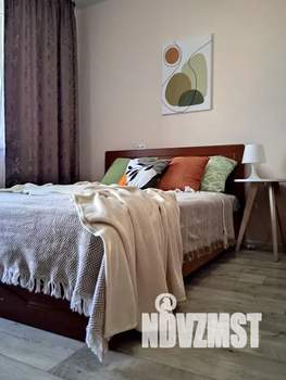 1-к квартира, посуточно, 35м2, 9/16 этаж