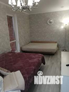 1-к квартира, посуточно, 40м2, 10/17 этаж