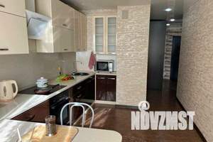 1-к квартира, посуточно, 43м2, 3/19 этаж