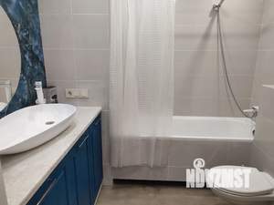 Студия квартира, посуточно, 32м2, 12/19 этаж