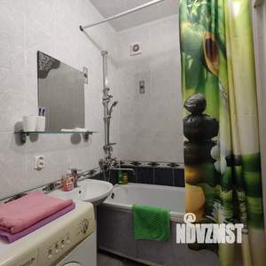 1-к квартира, посуточно, 50м2, 3/18 этаж