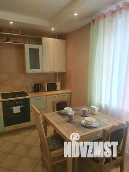 1-к квартира, посуточно, 50м2, 4/10 этаж