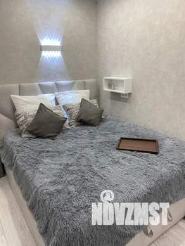 Студия квартира, посуточно, 35м2, 13/17 этаж