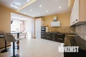 4-к квартира, посуточно, 195м2, 3/4 этаж