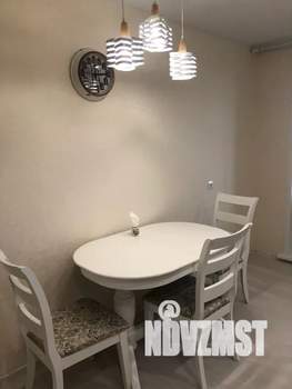 1-к квартира, посуточно, 42м2, 7/10 этаж
