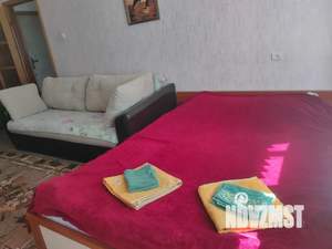 1-к квартира, посуточно, 35м2, 3/5 этаж