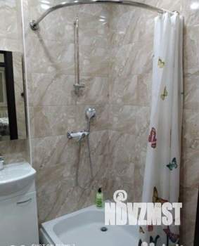 2-к квартира, посуточно, 44м2, 1/1 этаж