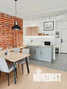 Студия квартира, посуточно, 49м2, 1/3 этаж