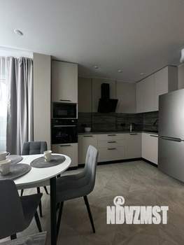 1-к квартира, посуточно, 49м2, 1/1 этаж