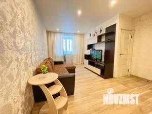 1-к квартира, посуточно, 41м2, 1/12 этаж