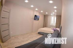 1-к квартира, посуточно, 45м2, 1/18 этаж