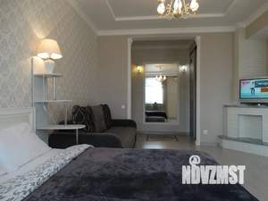 Студия квартира, посуточно, 43м2, 4/5 этаж