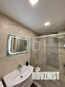 1-к квартира, посуточно, 40м2, 13/18 этаж