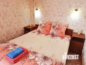 2-к квартира, посуточно, 45м2, 1/1 этаж