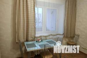 1-к квартира, посуточно, 50м2, 2/10 этаж