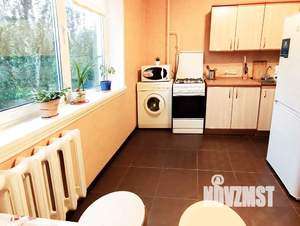 1-к квартира, посуточно, 39м2, 4/9 этаж