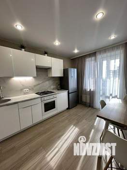 1-к квартира, посуточно, 38м2, 18/18 этаж