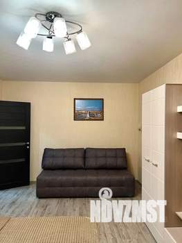 1-к квартира, посуточно, 37м2, 2/9 этаж