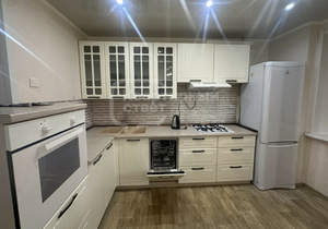 2-к квартира, на длительный срок, 80м2, 3/6 этаж