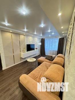 3-к квартира, посуточно, 57м2, 5/5 этаж