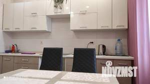 1-к квартира, посуточно, 49м2, 9/16 этаж