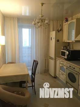 1-к квартира, посуточно, 40м2, 12/16 этаж