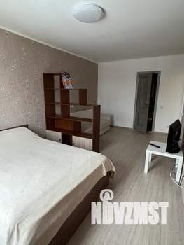 Студия квартира, посуточно, 40м2, 4/5 этаж