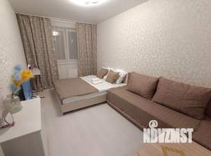 1-к квартира, посуточно, 37м2, 17/18 этаж